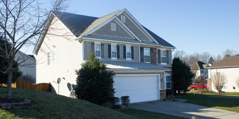 What to Know About Selling a House With Water Damage In [market_city]