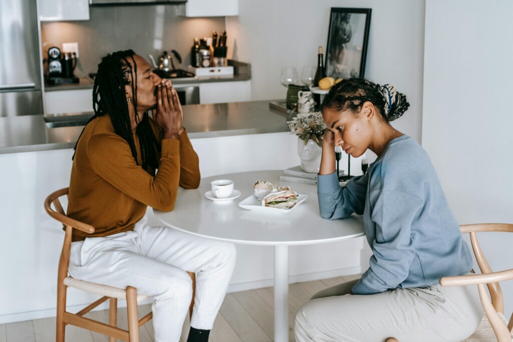 Siblings negotiating over keeping or selling an inherited house in Georgia