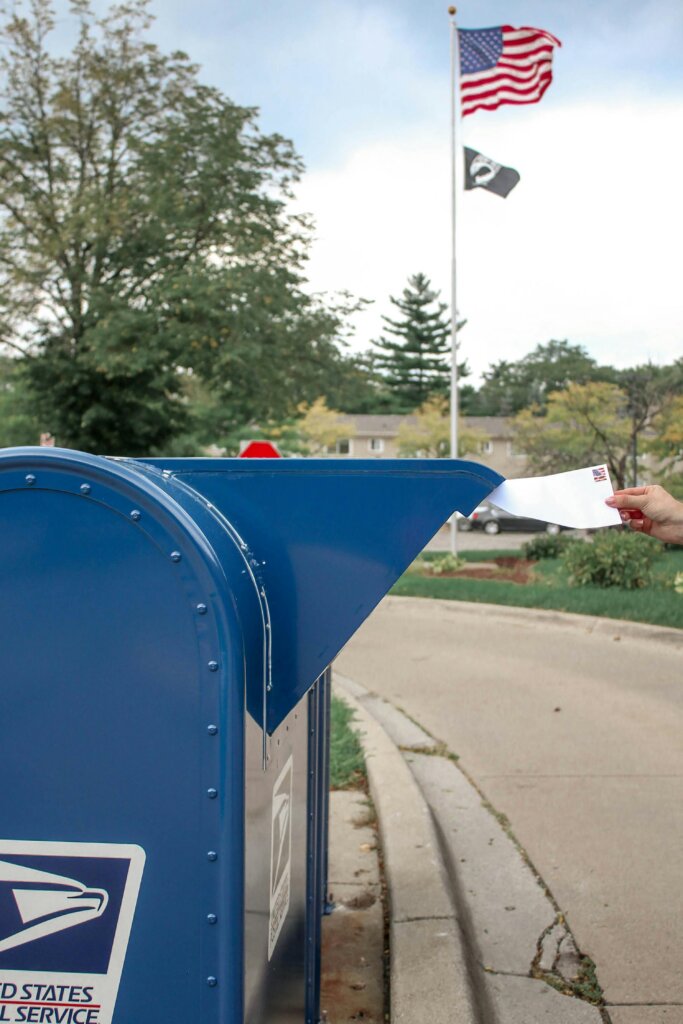 Executor sending notifications to heirs and creditors