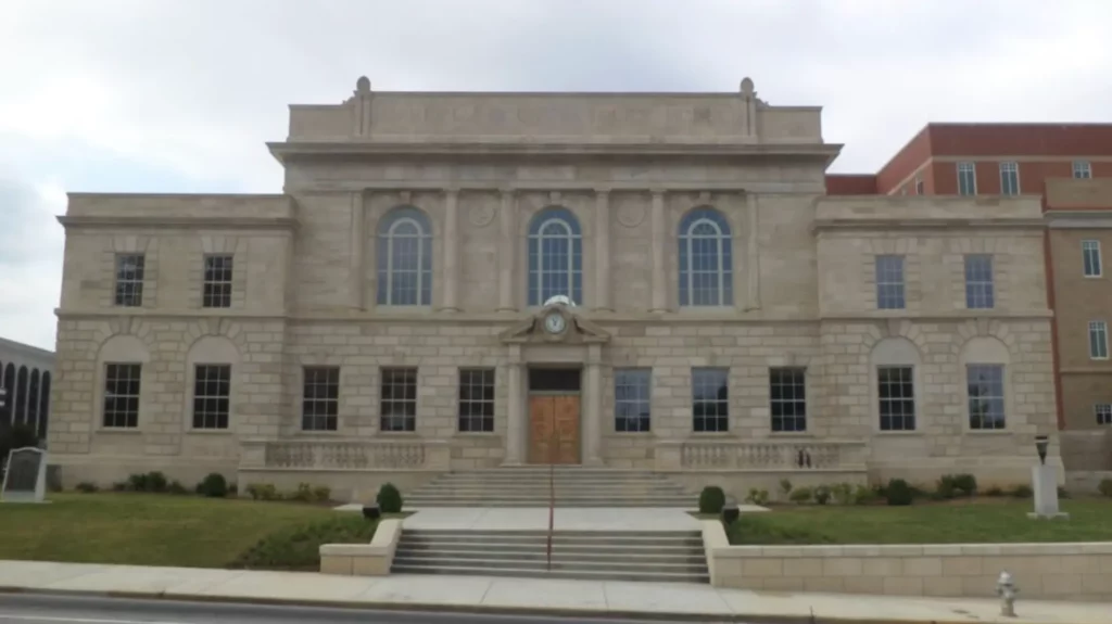 Carroll County Courthouse in Carrollton, GA