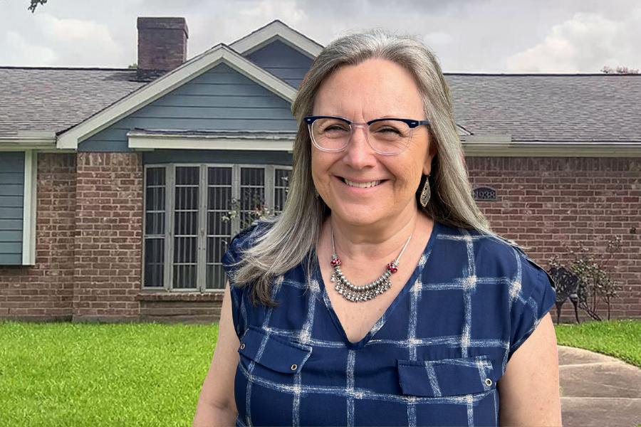 For homeowners sorting through personal belongings and memories while deciding what to do with their house Becky can help with practical answers.