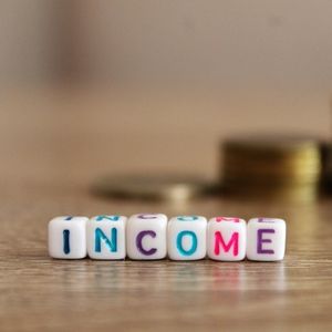 Buying a houses without proof of income in Dallas