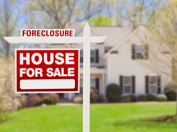 Sale of House in Foreclosure in Anchorage, AK