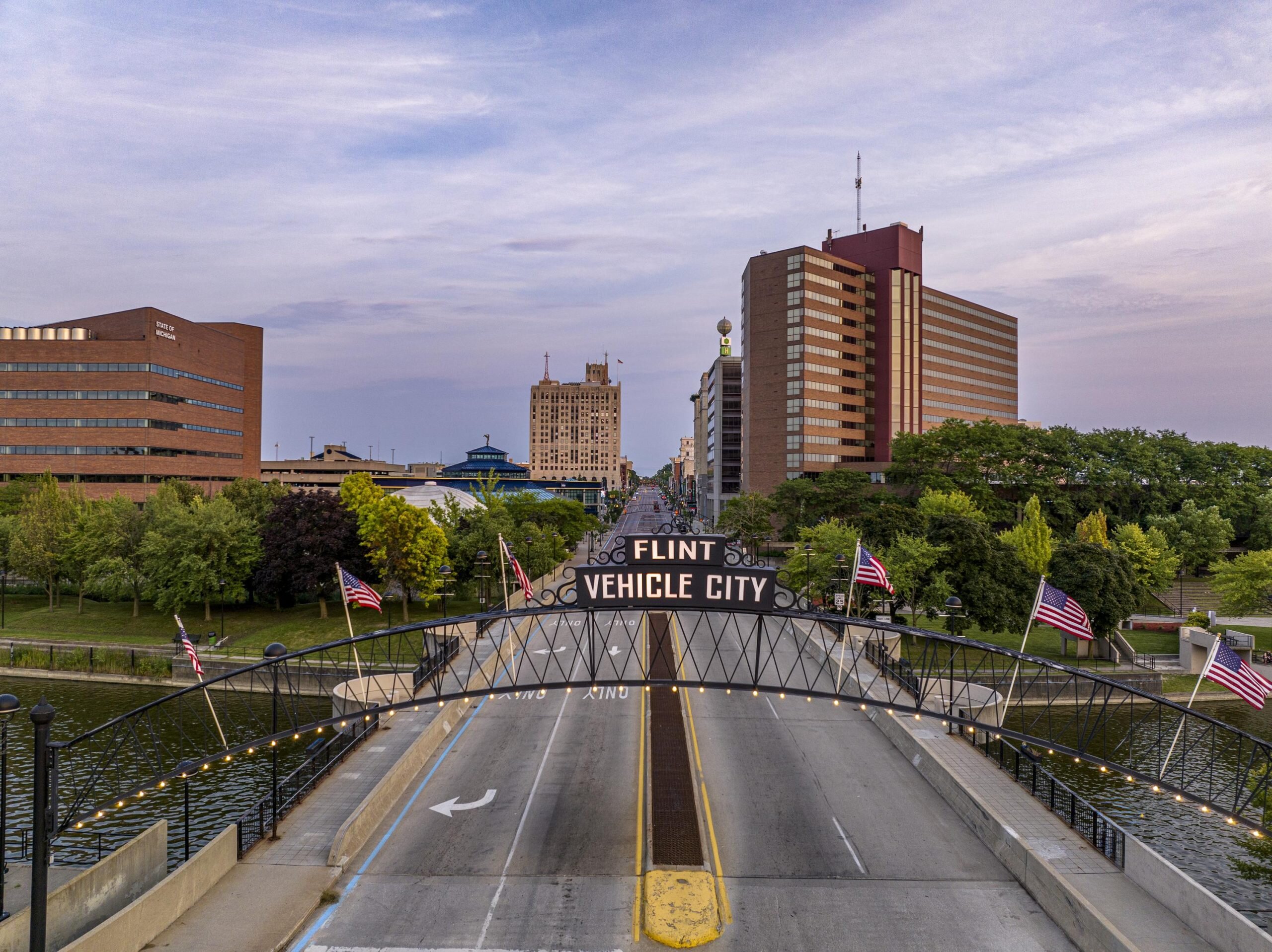 Flint Vehicle City arch bridge downtown Flint MI — Sell My House Fast Flint MI with Genesee County Home Buyers