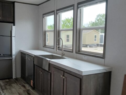 MOBILE-HOME-FOR-SALE-IN-ALVIN-TX