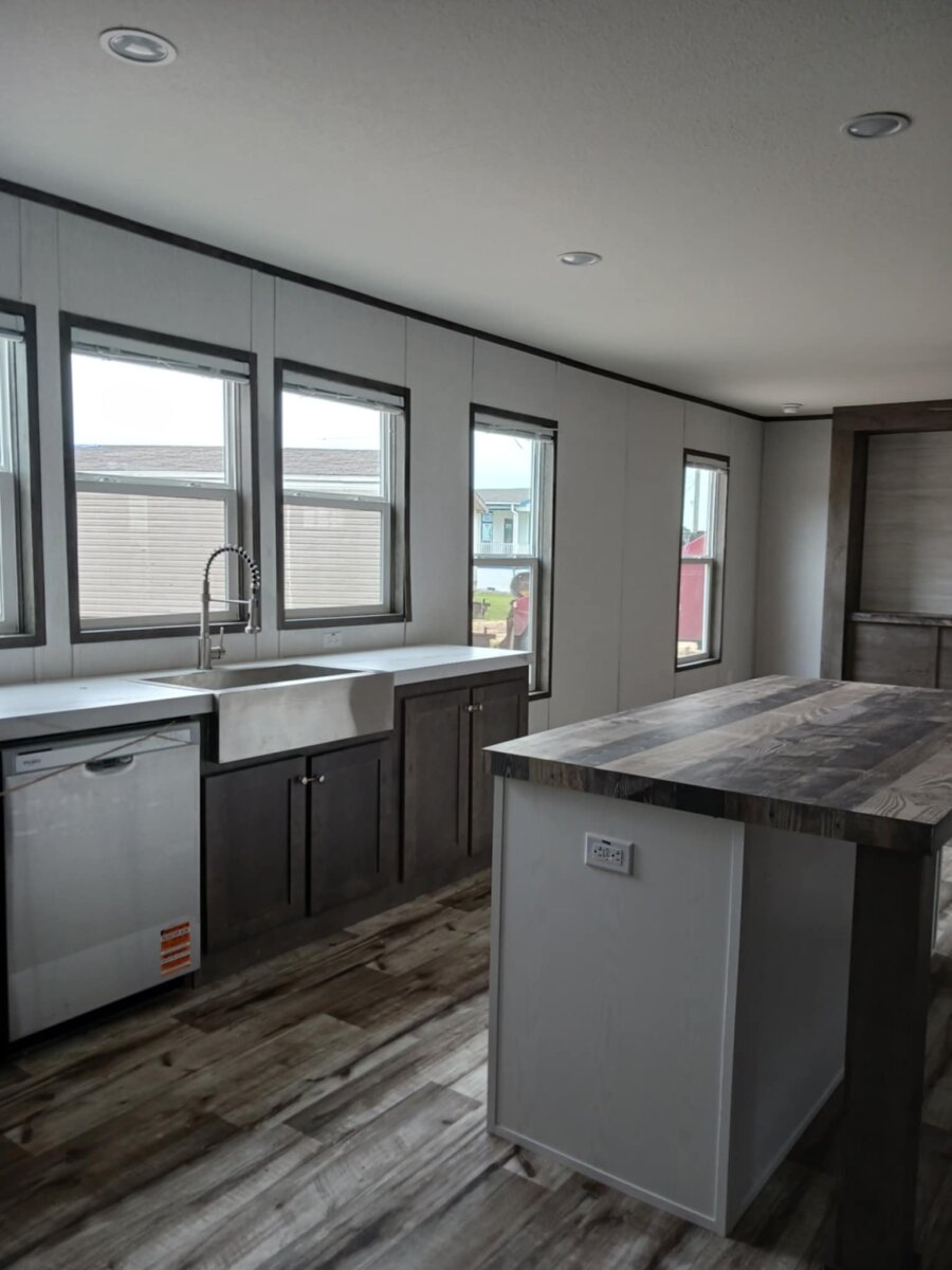 MOBILE-HOME-FOR-SALE-IN-ALVIN-TX