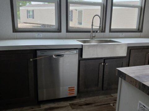 MOBILE-HOME-FOR-SALE-IN-ALVIN-TX