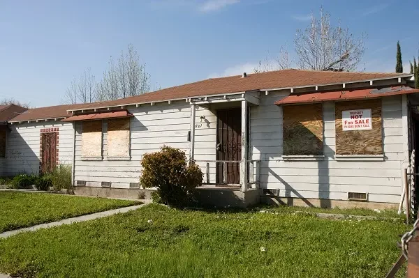 Inherited property in Dallas undergoing probate and sitting vacant