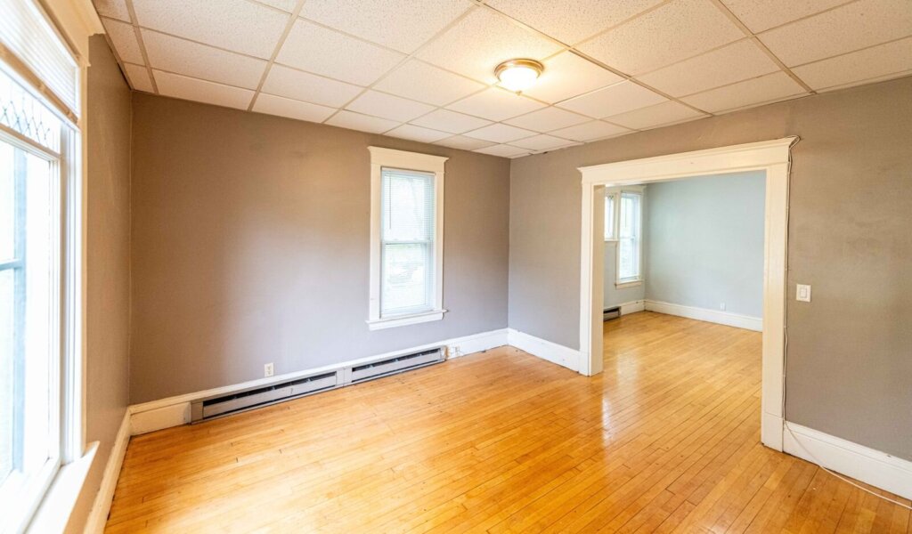Listing photo of 812 10th St N, Fargo ND