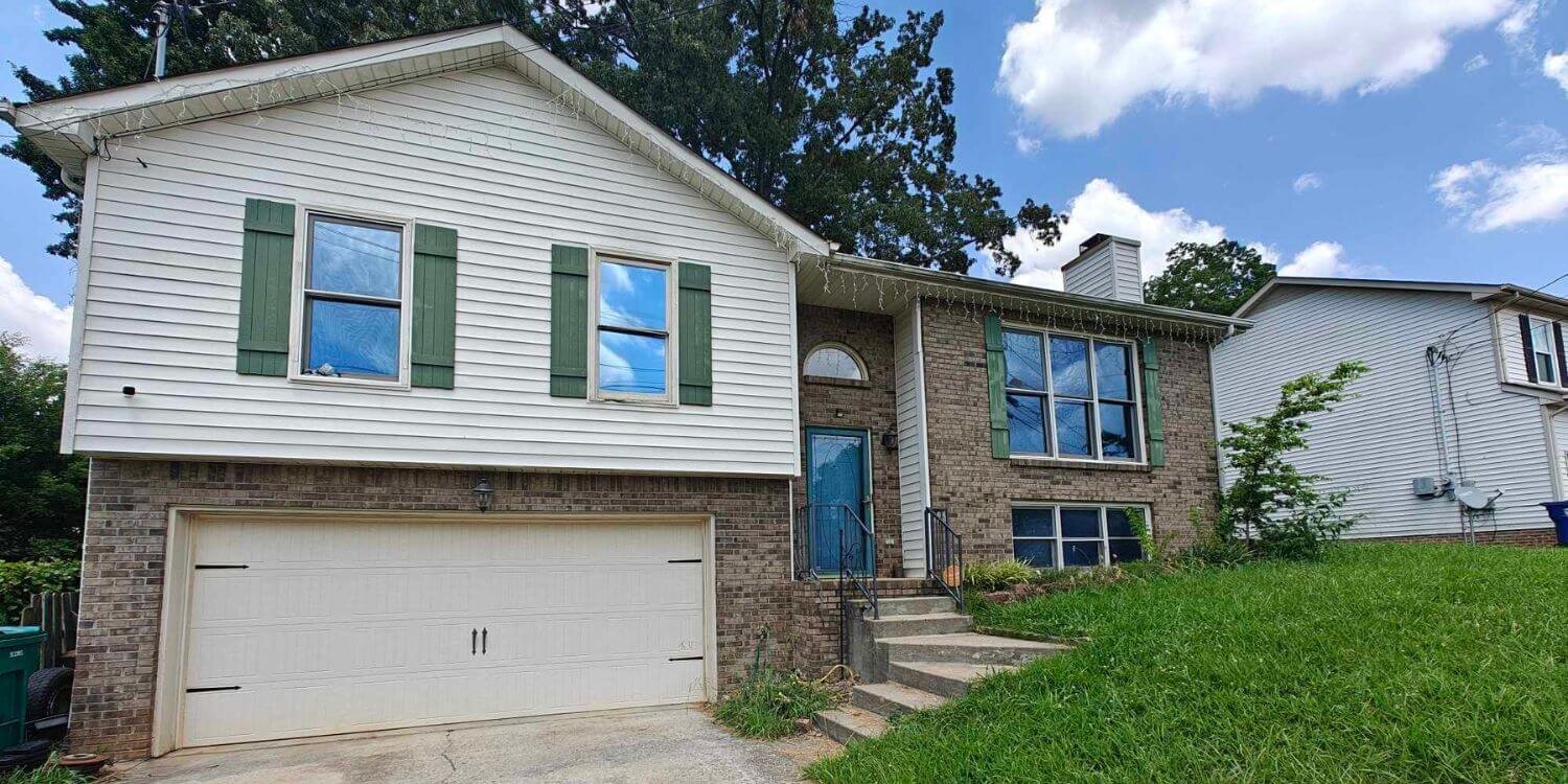 Companies that buy houses for cash in Dover Tennessee