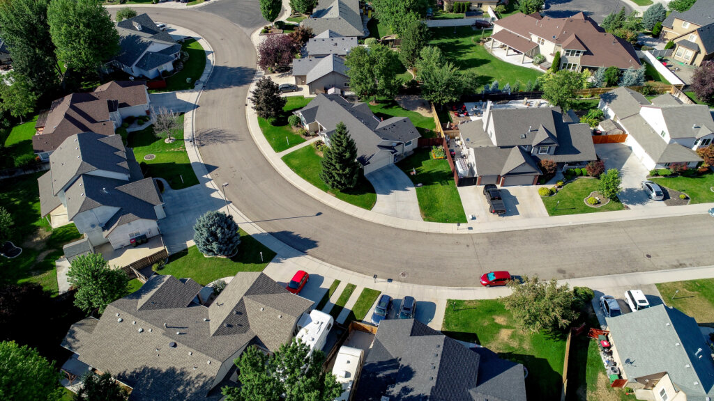 Is Selling A House To A "We Buy Houses" Company In South St Louis County A Good Idea?