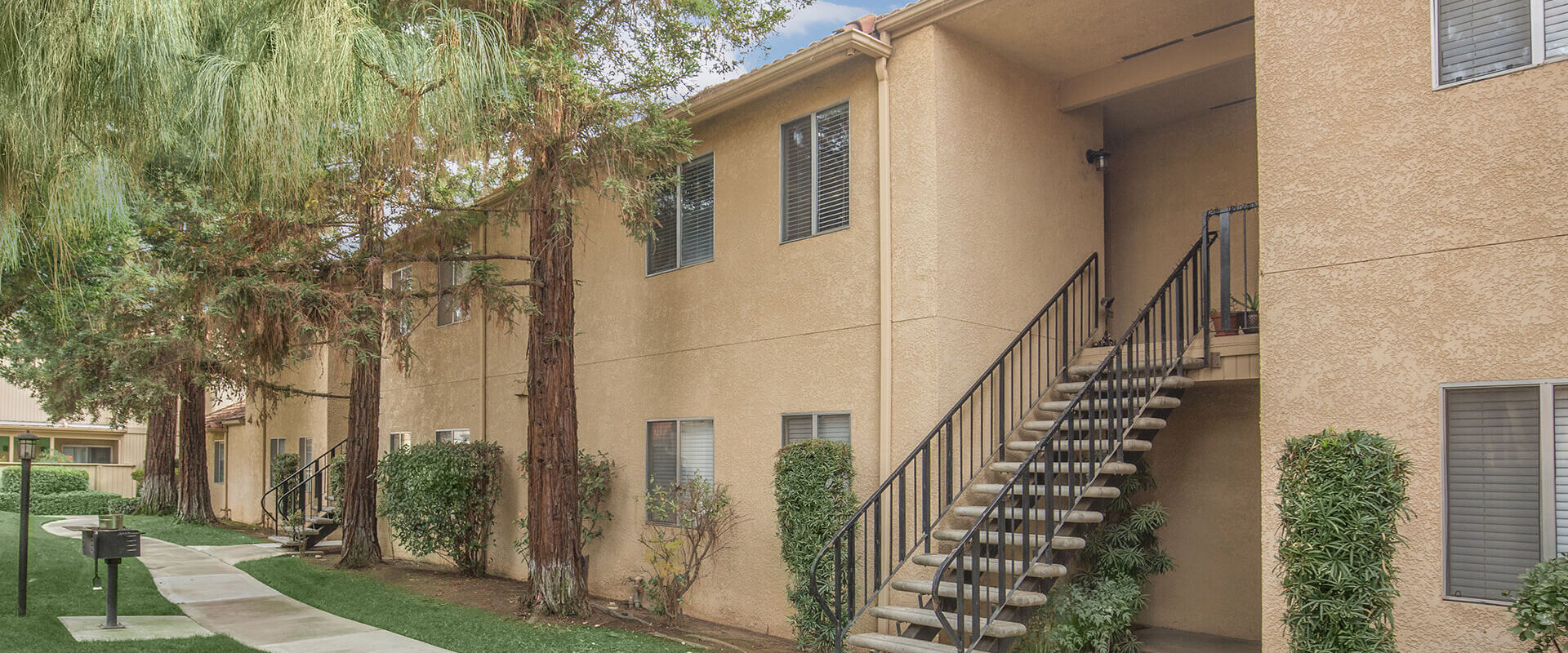 we buy apartments in fresno california