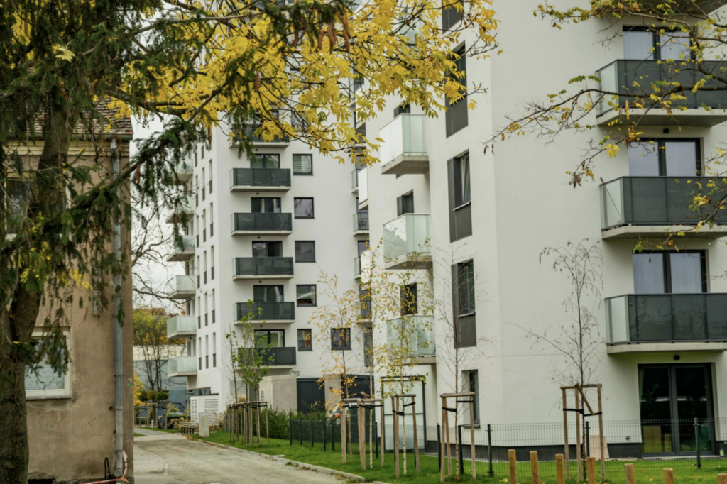cash for multifamily properties Ontario