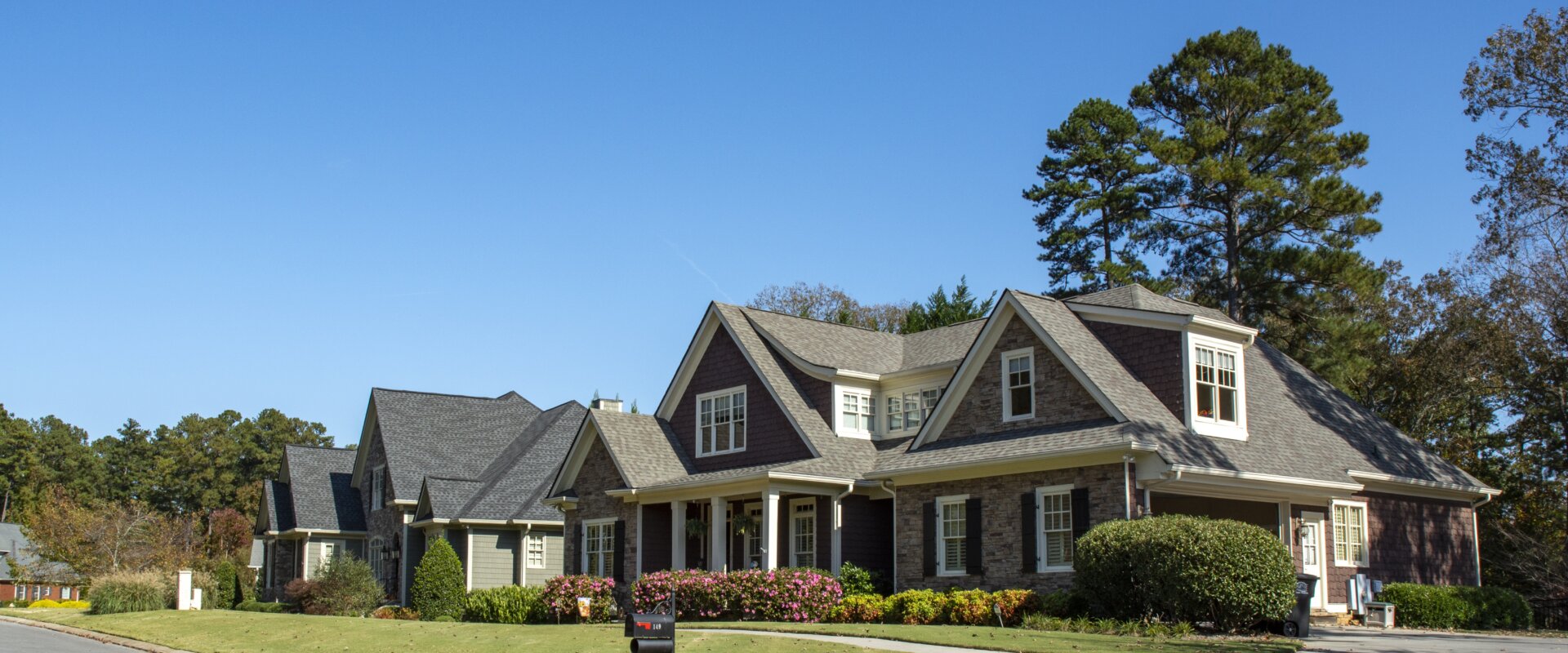 Row of homes in Rome, GA.