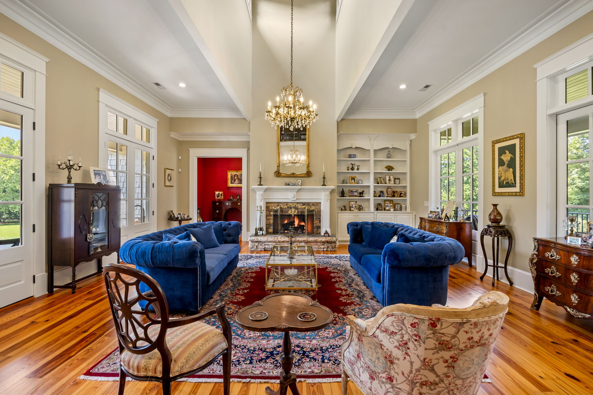 Estate interior