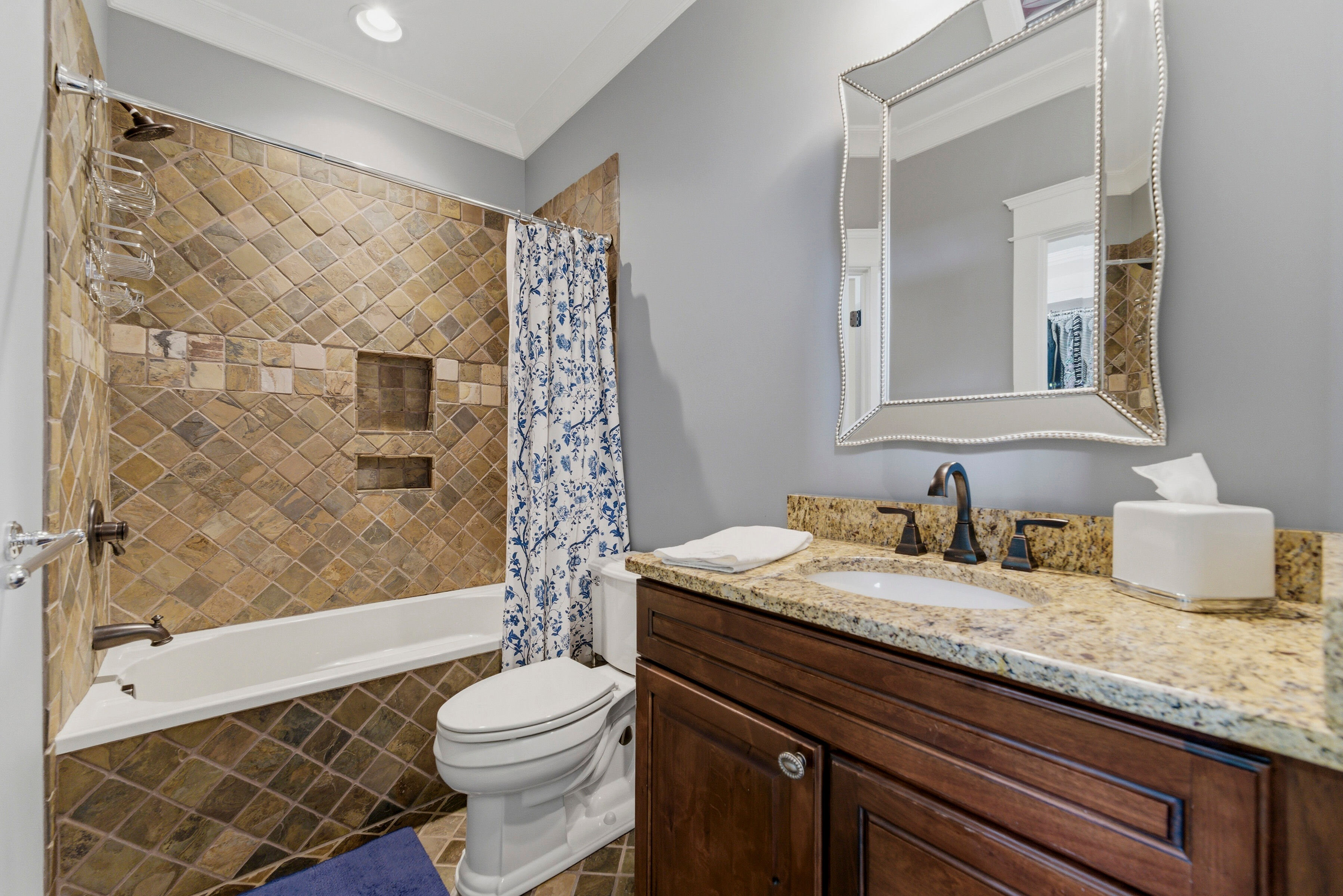 Upper guest bathroom