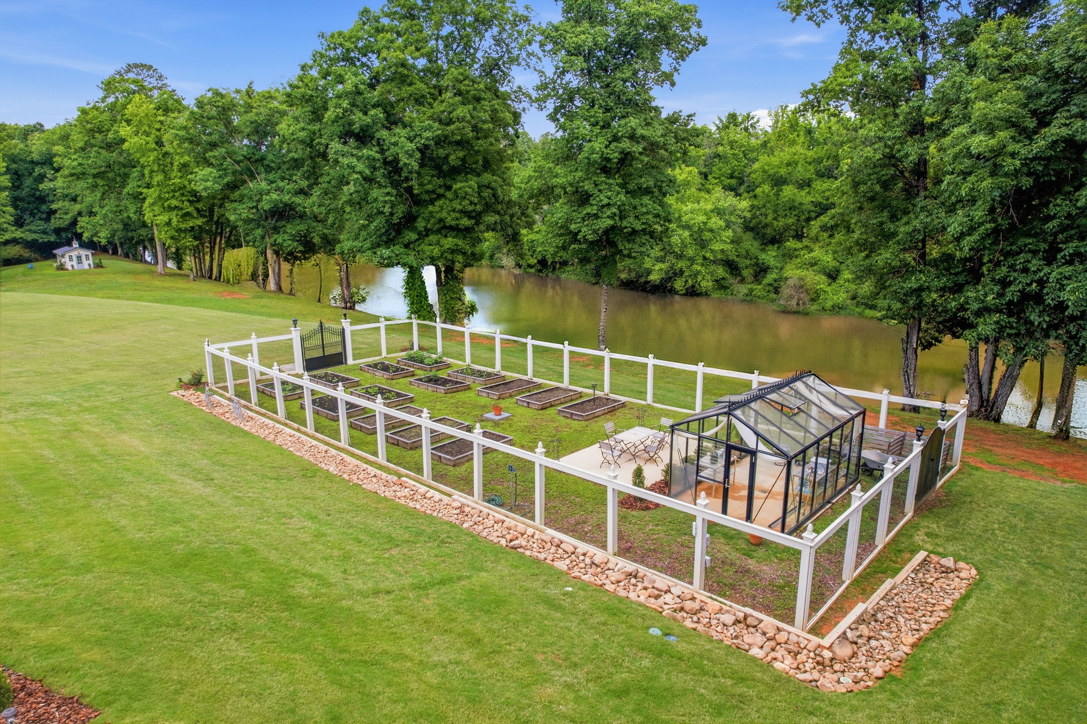Luxury estate garden