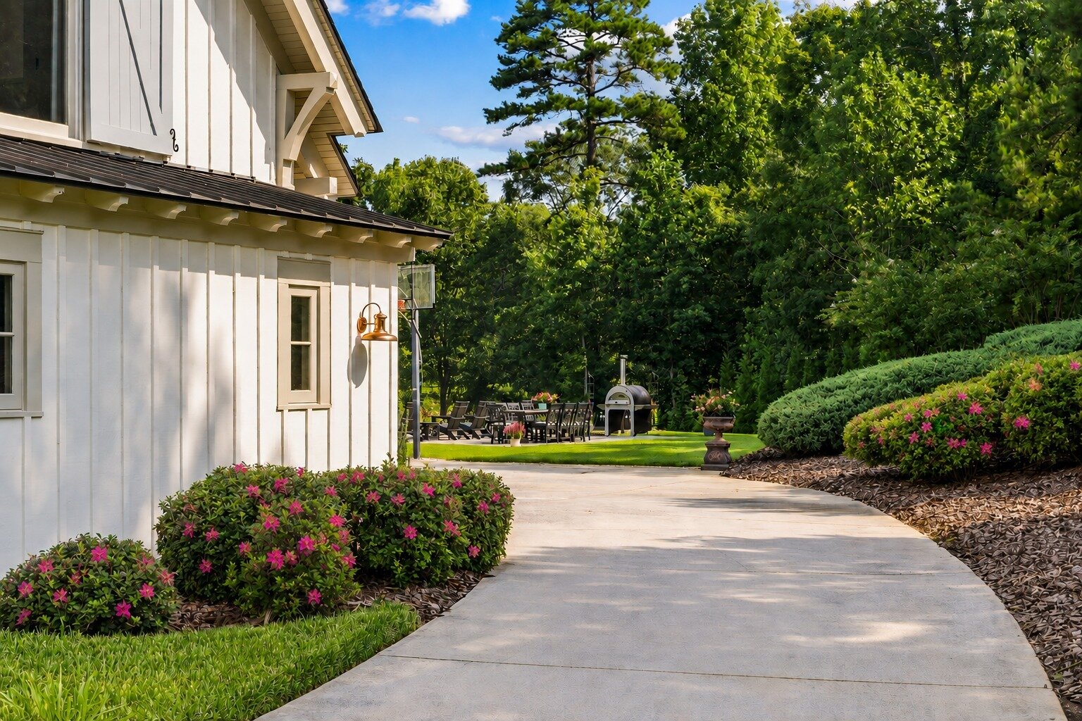 Luxury estate garage