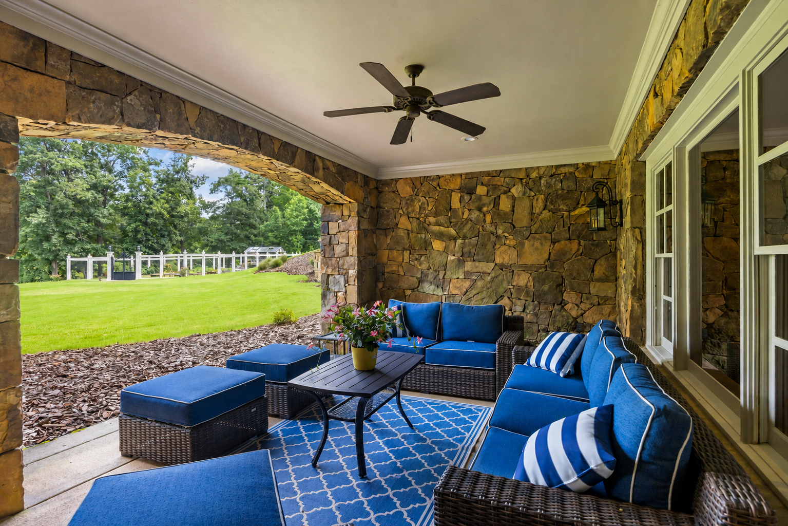 525 N River Rd 004q