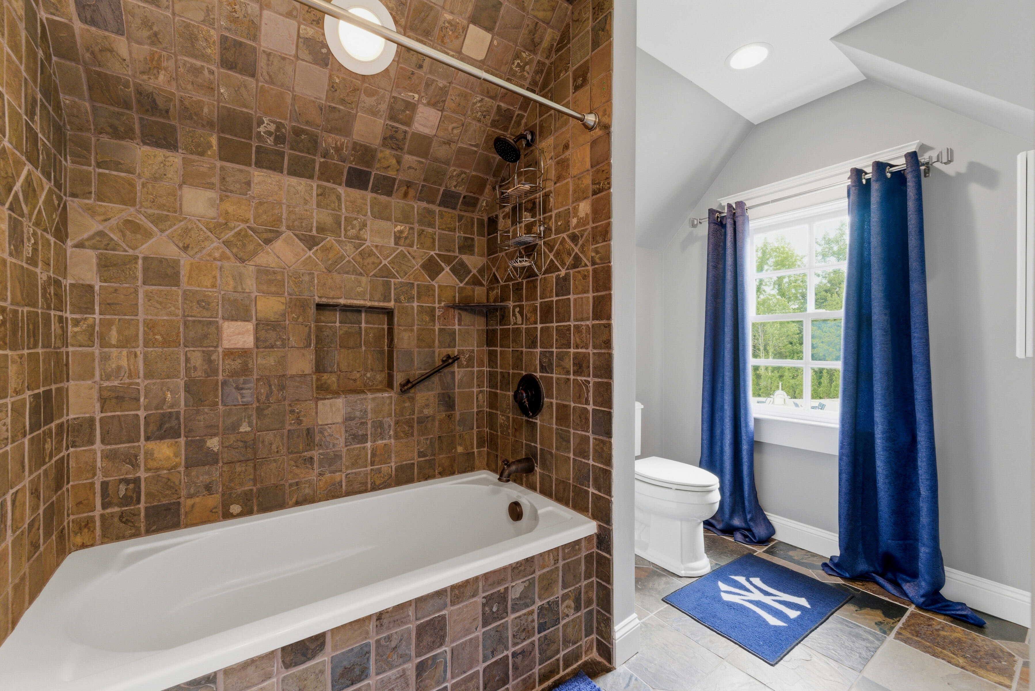 525 N River Rd 055a