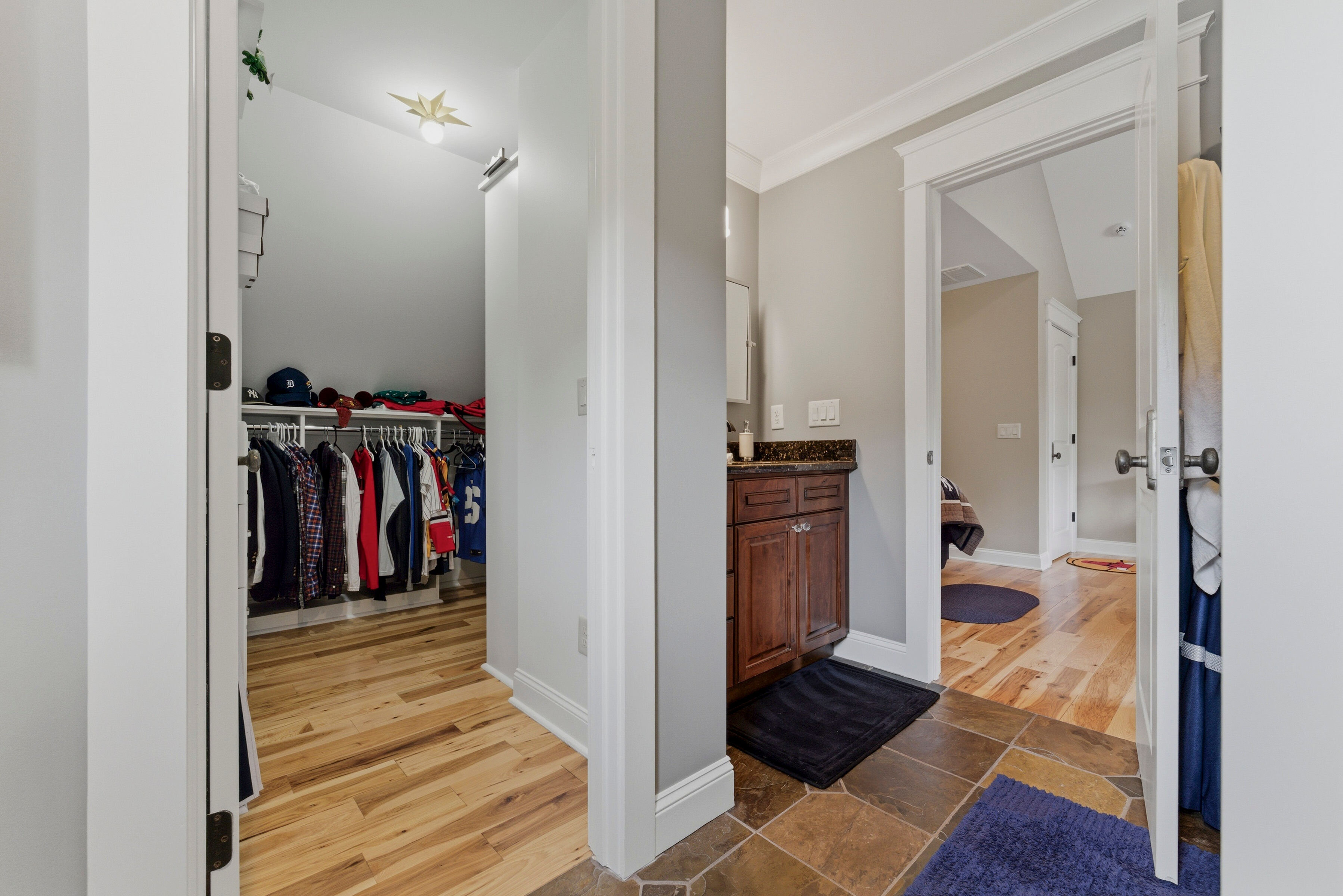 525 N River Rd 055c