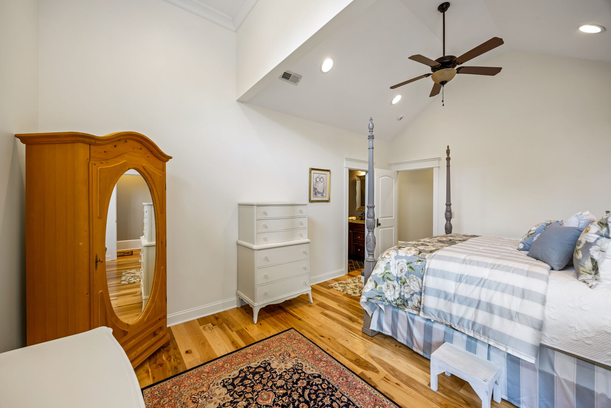 525 N River Rd 056a