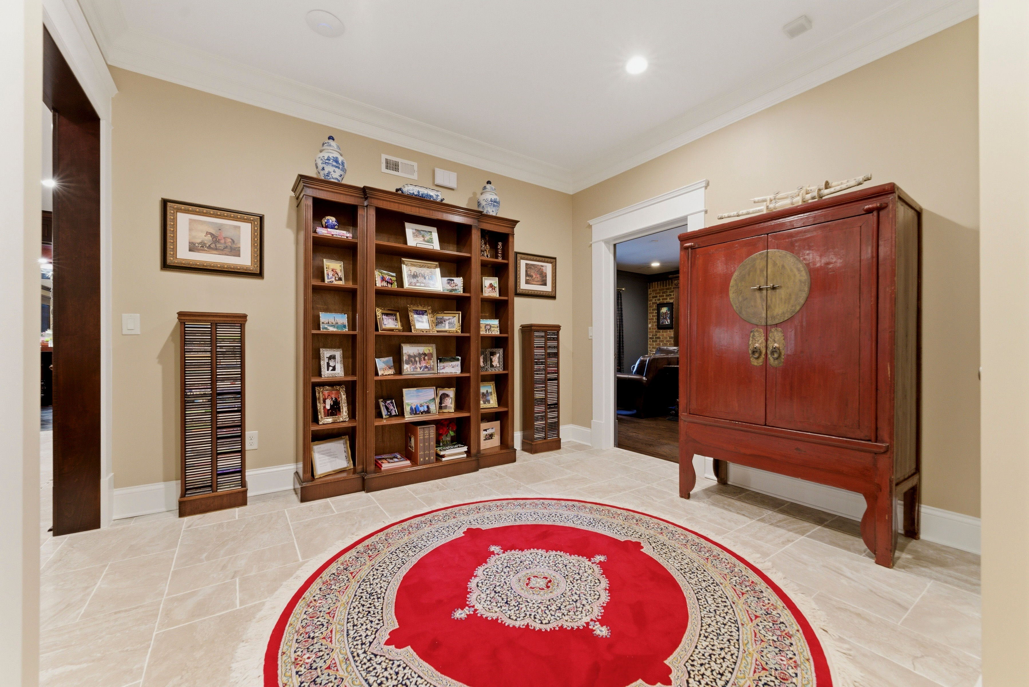525 N River Rd 061a terr foyer