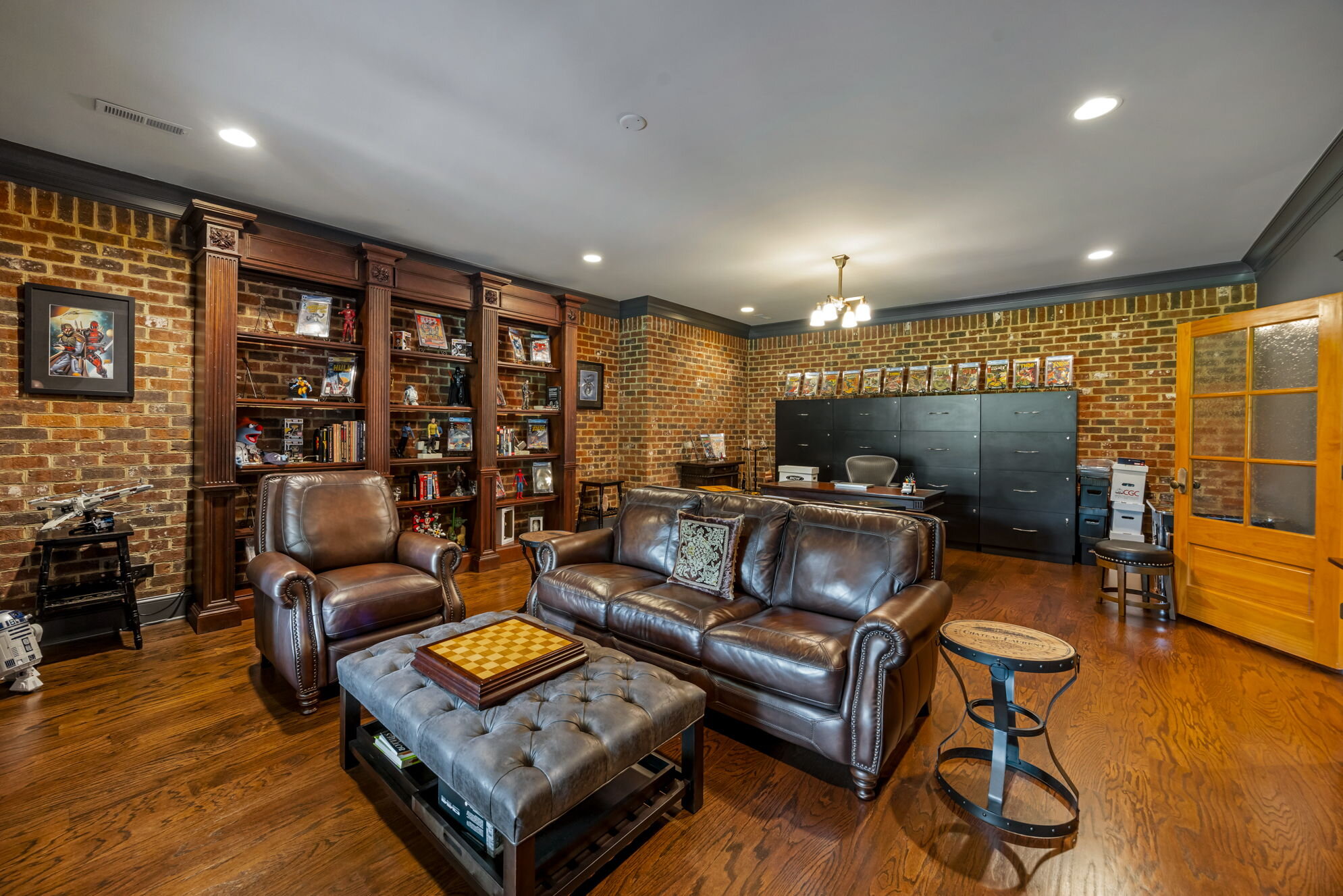 525 N River Rd 063 terr office