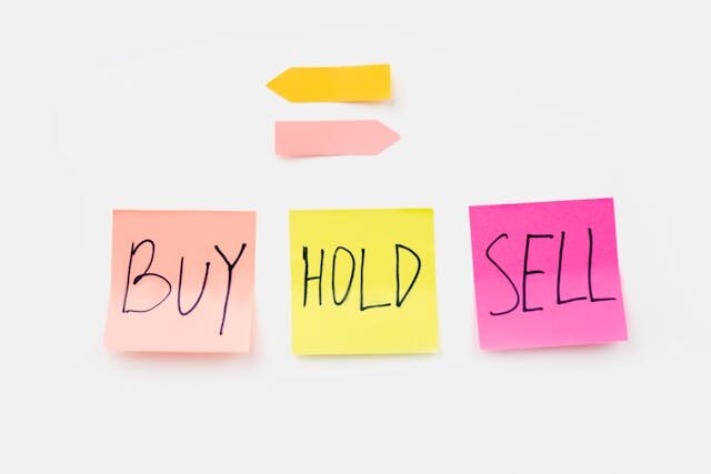 Buy Sell or Hold note