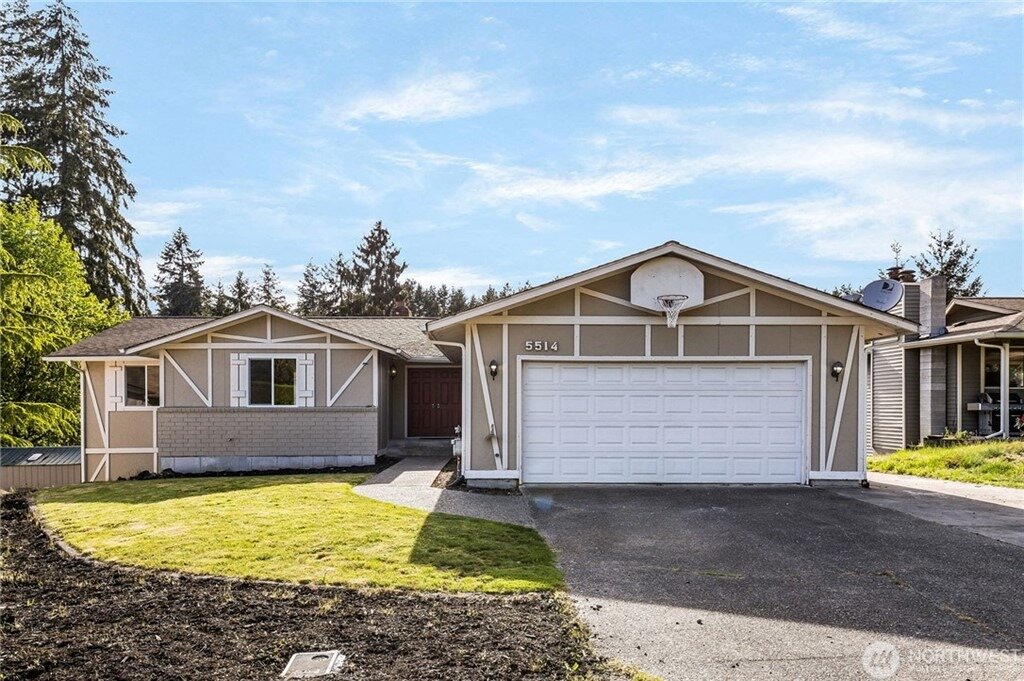 65th Avenue W University Place-WA-98467