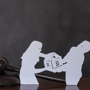 How to Sell a House During a Divorce