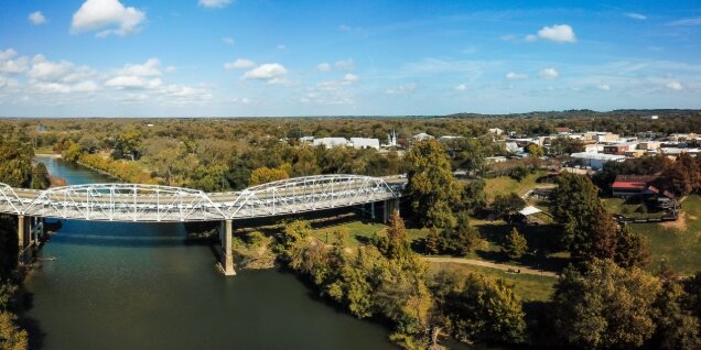 we buy vacant land Bastrop