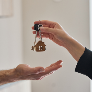 How Long May Seller Stay in House After Closing In Baltimore