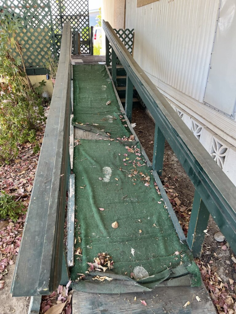vacant abandoned home