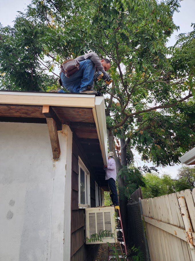 American Avenue roof damage photo