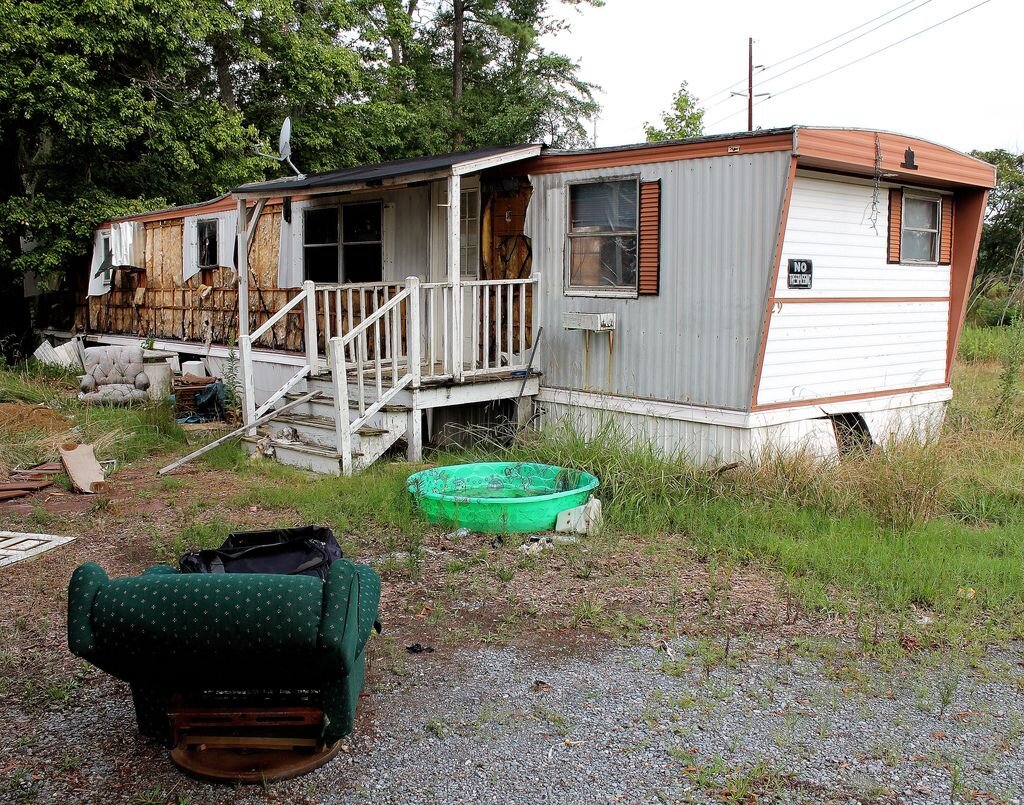 Sell a Mobile Home Without Making Expensive Repairs in Jacksonville, FL