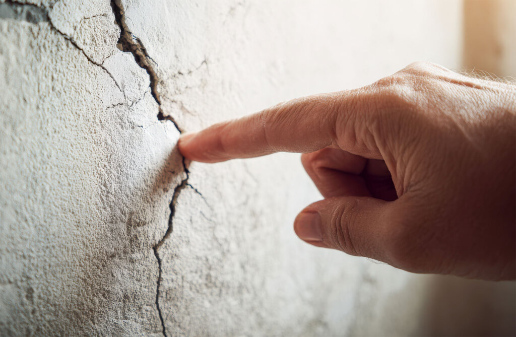 Sell a House with Structural Damage in South Florida