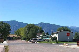 we buy houses stratmoor colorado