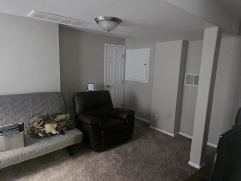 Sheringham Dr. Den 2