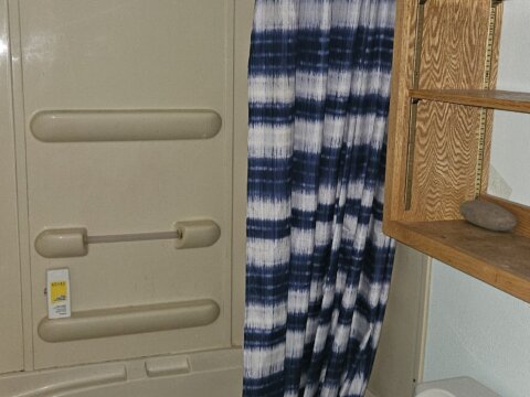 Prado Dr. Wholesale Bathroom