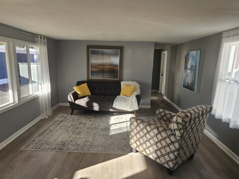 Quail Hill Galley Rd. Living Room Pic Phone