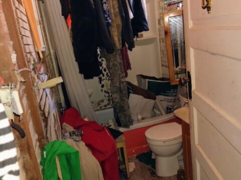 Las Animas Wholesale - Bathroom