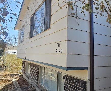 El Vereda Fountain CO Flip - Front Siding