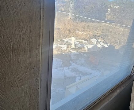 El Vereda Fountain CO Flip - Front Window