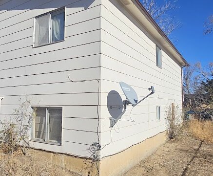 El Vereda Fountain CO Flip - Rear Right View - Satellite Dish