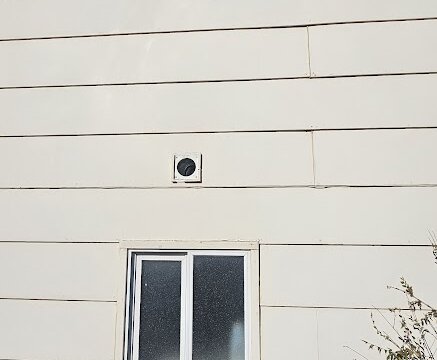 El Vereda Fountain CO Flip - Dryer Exhaust Vent + Bathroom Window