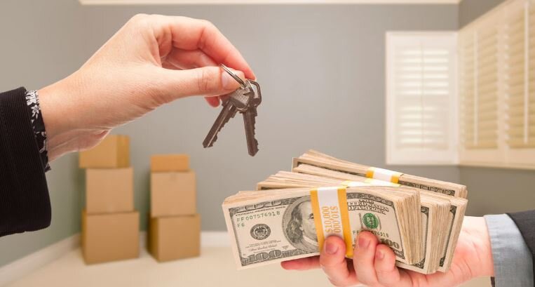 How a Cash Buyer Helps Sellers With Private Loans