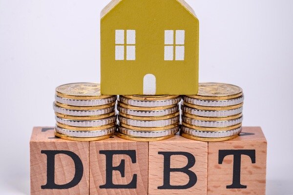 Selling House to Pay Off Debt in Tampa