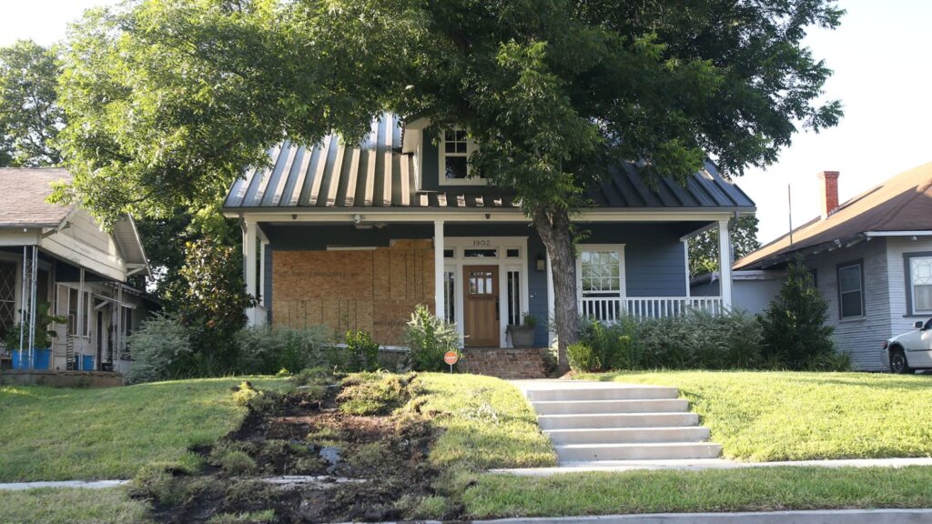 Selling Your Suburban Fixer-Upper in Tampa