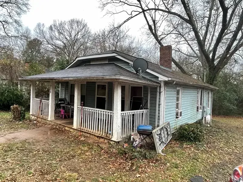 We buy houses in Hickory, NC